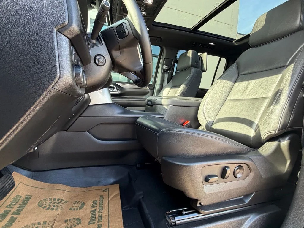 Used 2024 Gray Chevrolet Z71 image 10