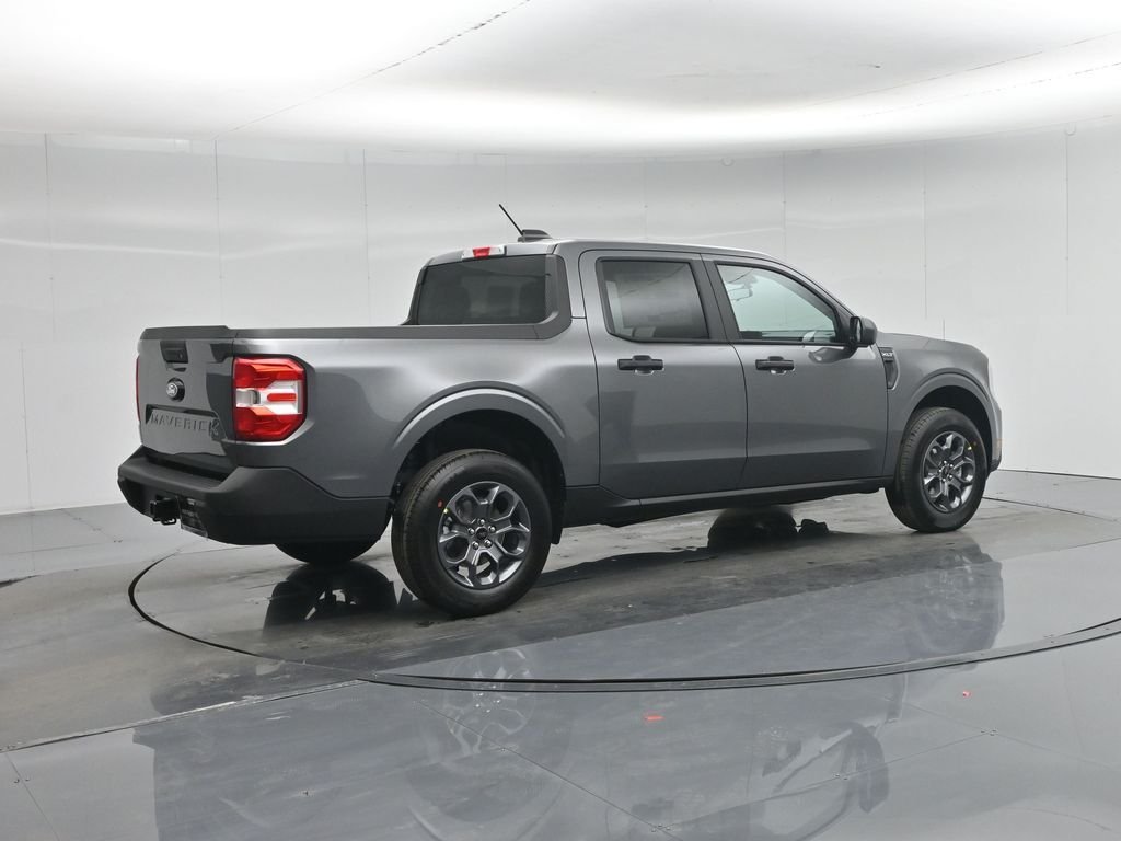 New 2026 Carbonized Gray Metallic Ford XLT image 25