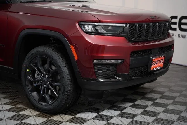 New 2025 Velvet Red Pearl-Coat Exterior Paint Jeep Limited image 49