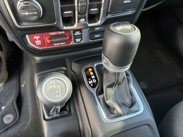 Used 2024 Blue Jeep Rubicon image 21