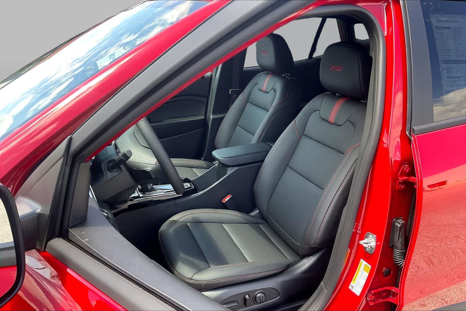 2026 Chevrolet Trax RS - Photo 9