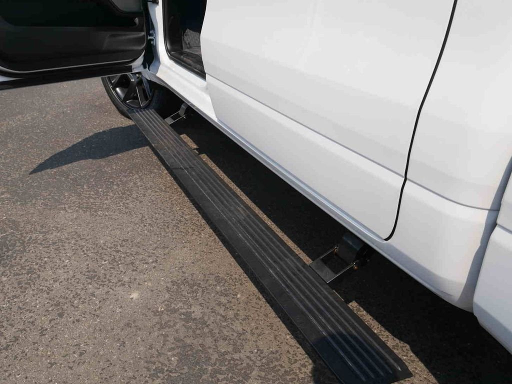 2026 RAM 1500 Laramie - Photo 15