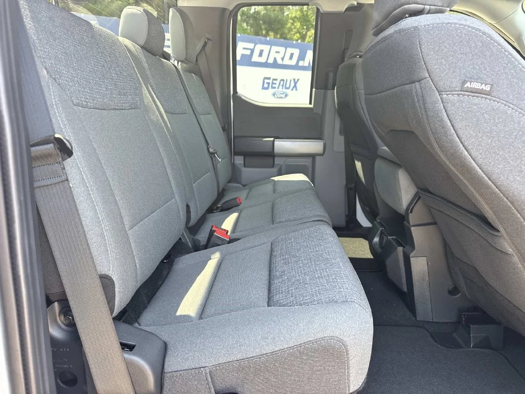 New 2026 Oxford White Ford XLT image 19