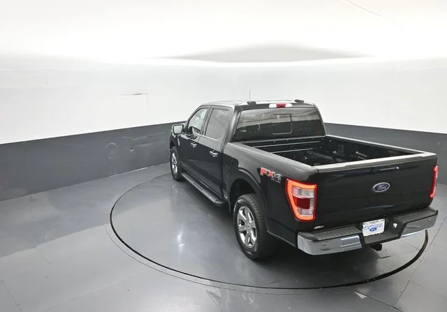 Used 2021 Black Metallic Ford Lariat image 28