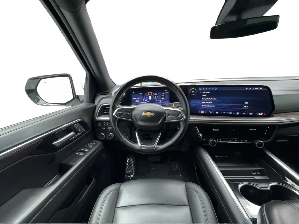 Used 2025 White Chevrolet LT image 20