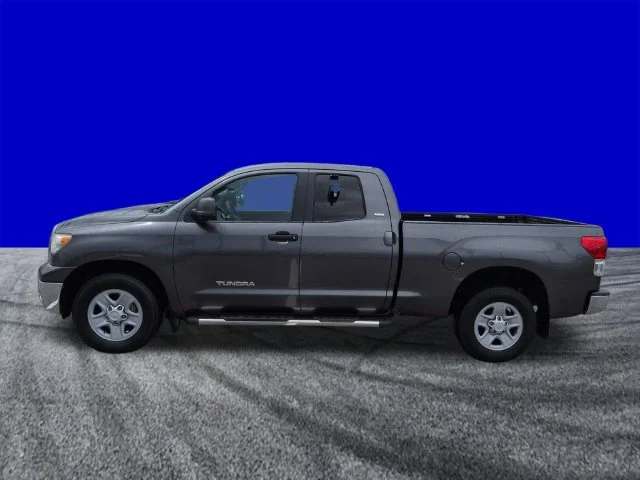Used 2013 Tundra Toyota Grade image 7