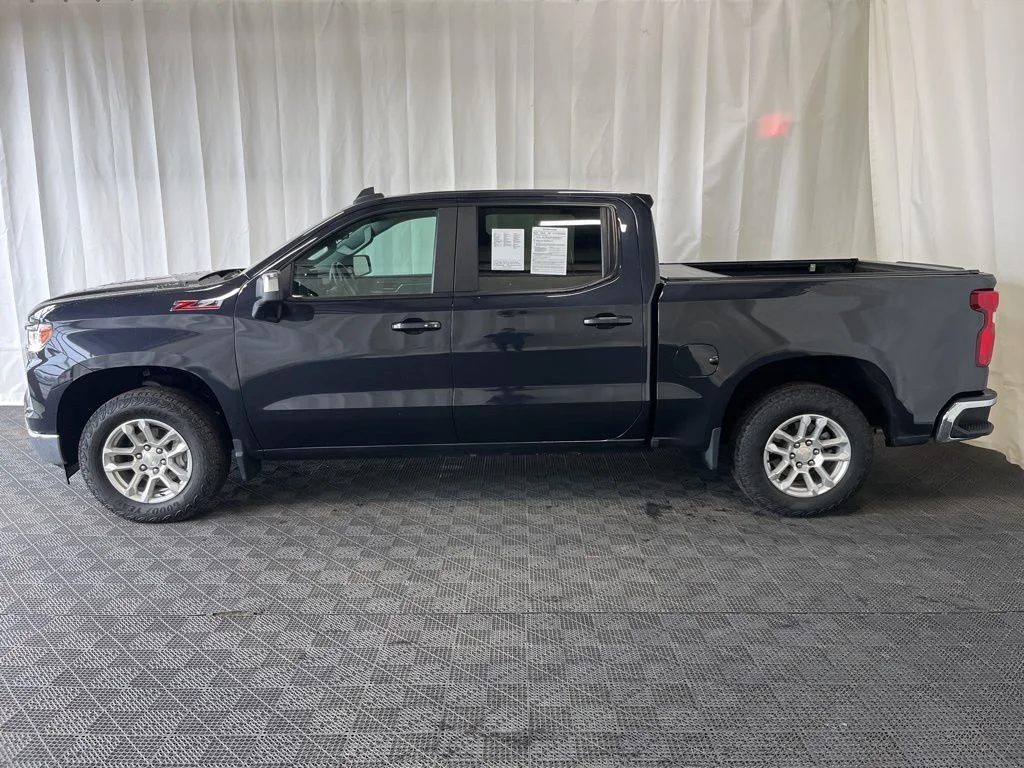 Used 2023 Ash Chevrolet LT image 23