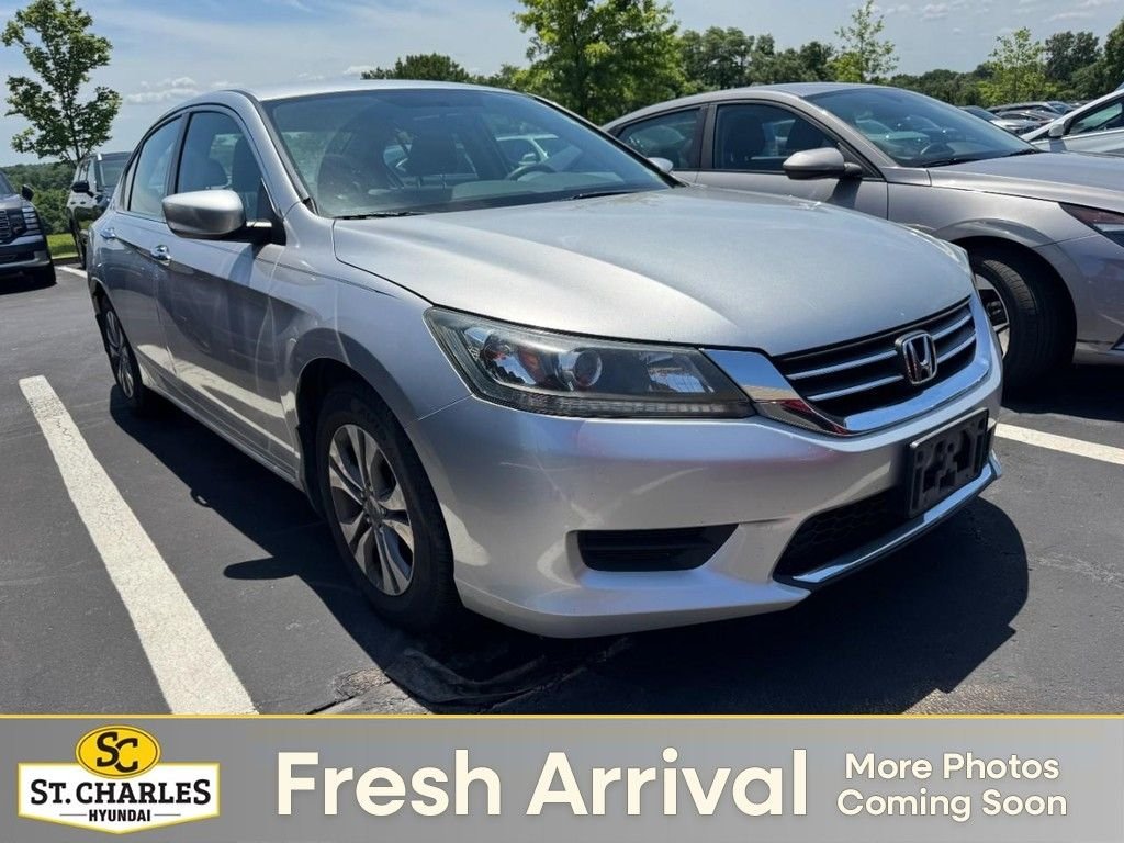 2013 Honda Accord LX Auto's photo