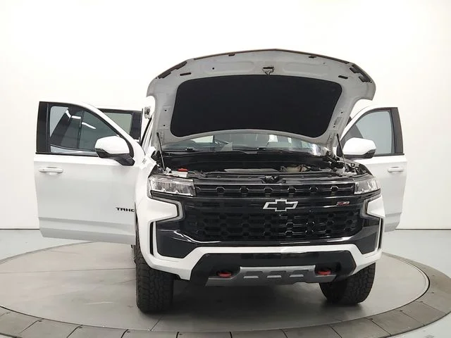 Used 2022 White Chevrolet Z71 image 10