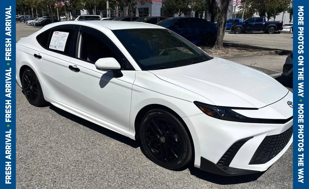 Used 2025 White Toyota SE image 1