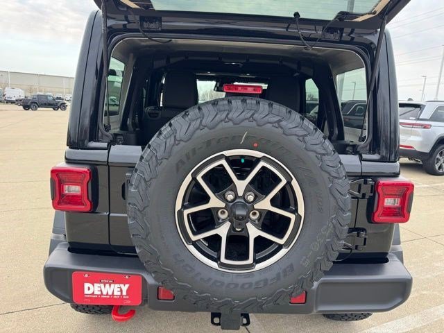 New 2026 Black Clearcoat Jeep Rubicon image 33