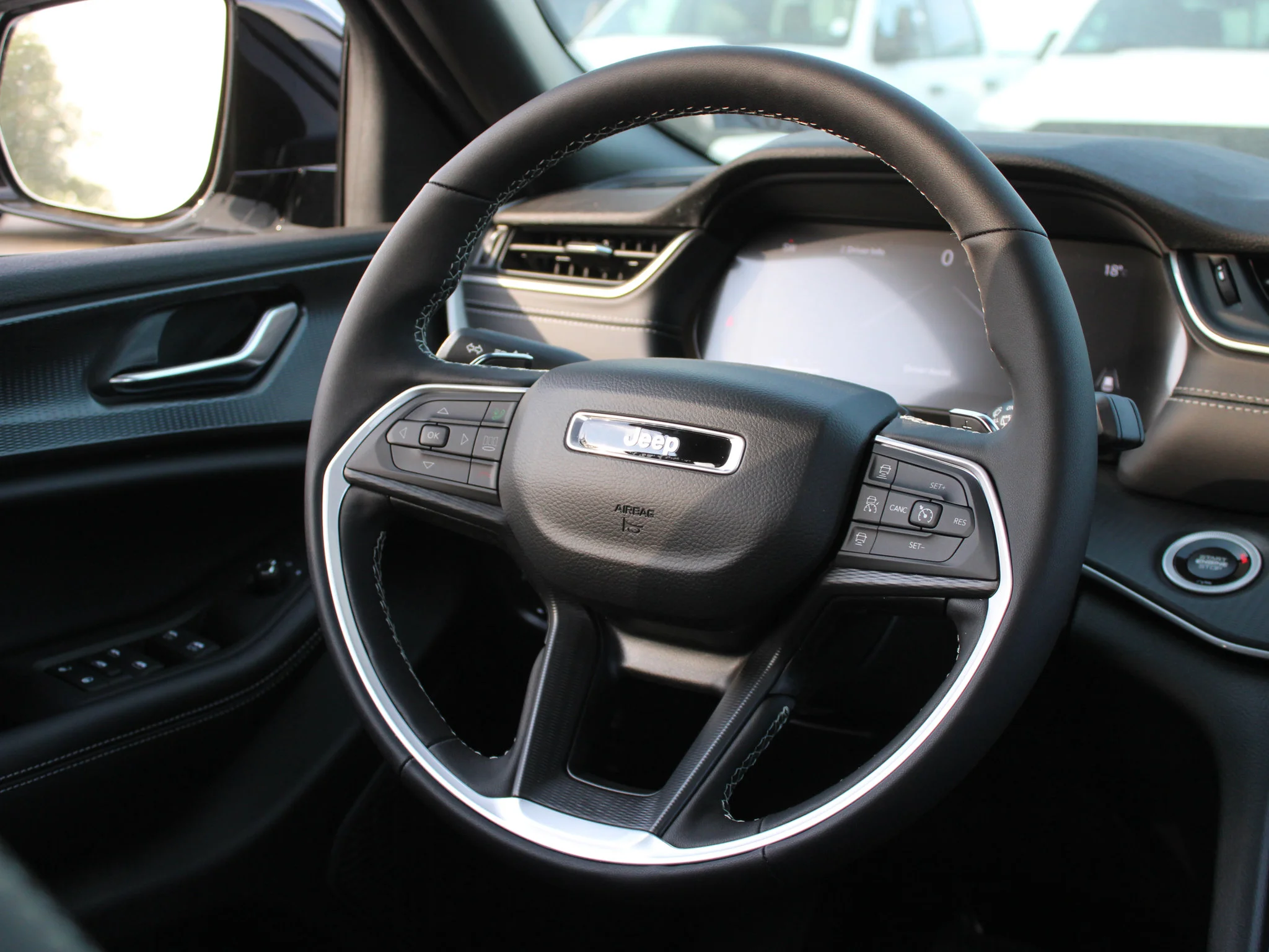 New 2025 White Jeep Altitude* 4x4, Sunroof, Heated Leather, Blind-Spot Monitoring image 15
