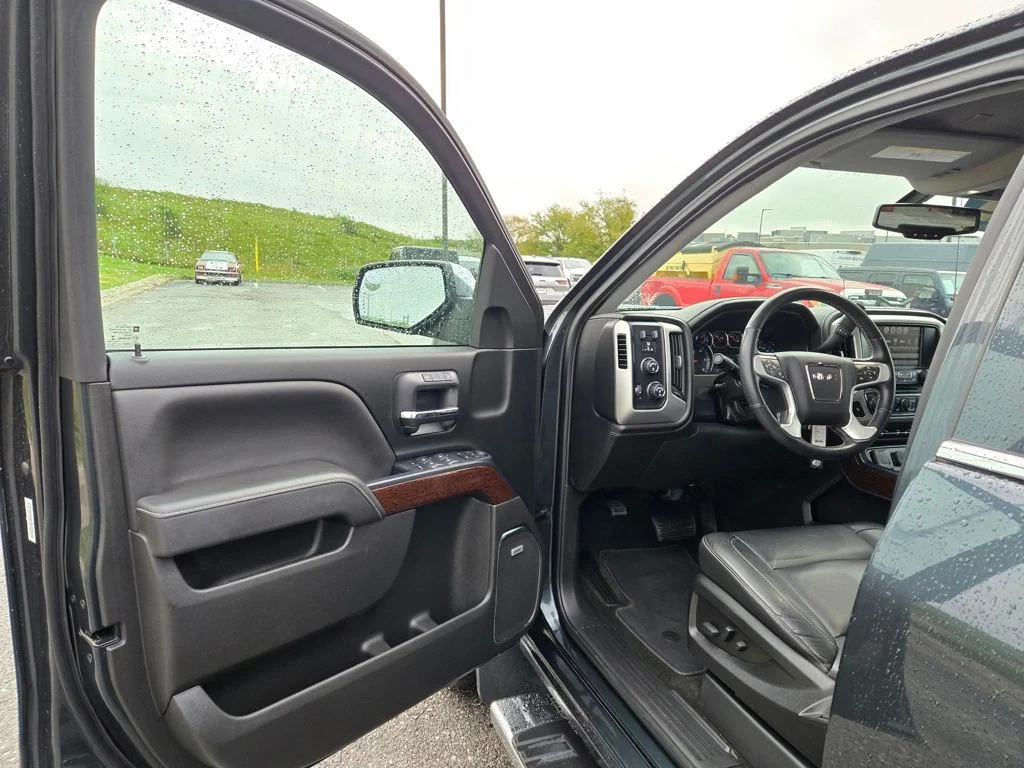 Used 2018 Gray GMC SLT image 14