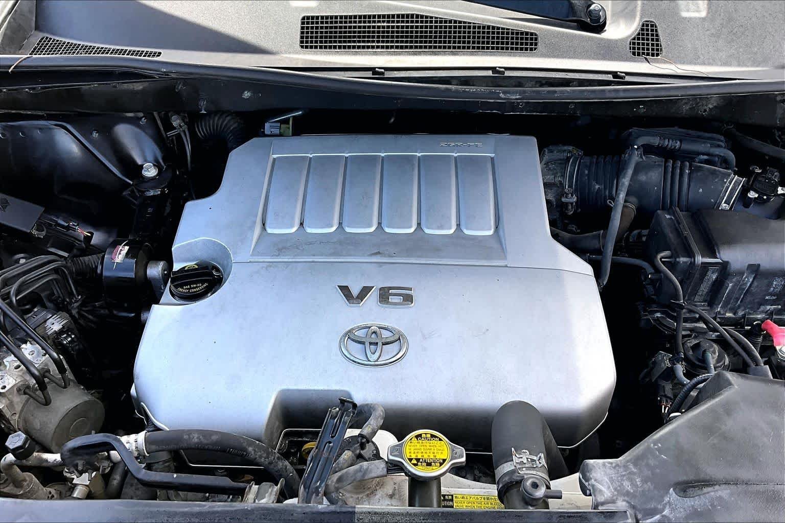 Used 2010 Black Toyota Limited image 27