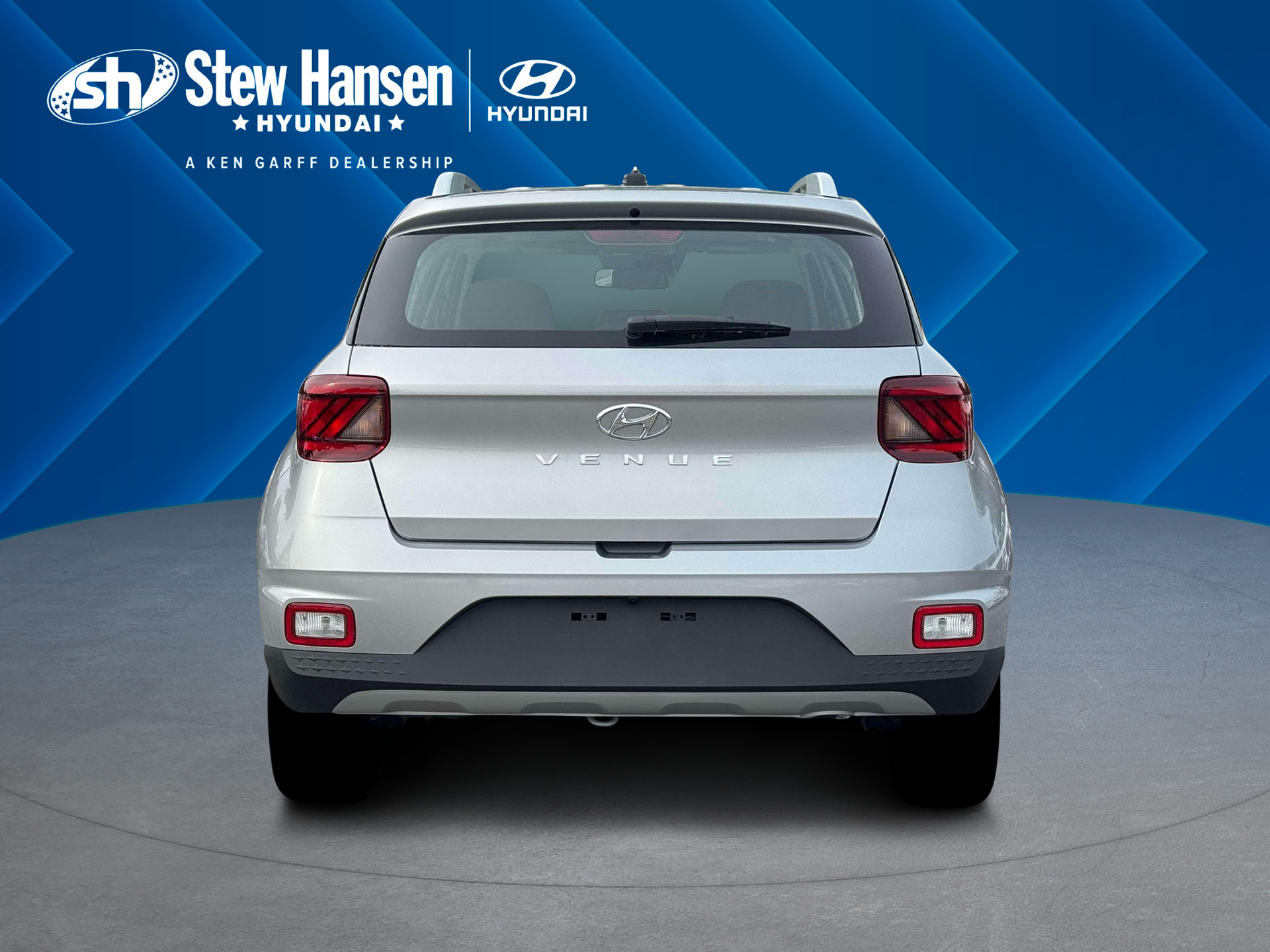 New 2026 Shimmering Silver Hyundai SEL image 25