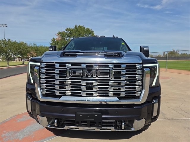 2024 Gmc Sierra HD Denali photo 2