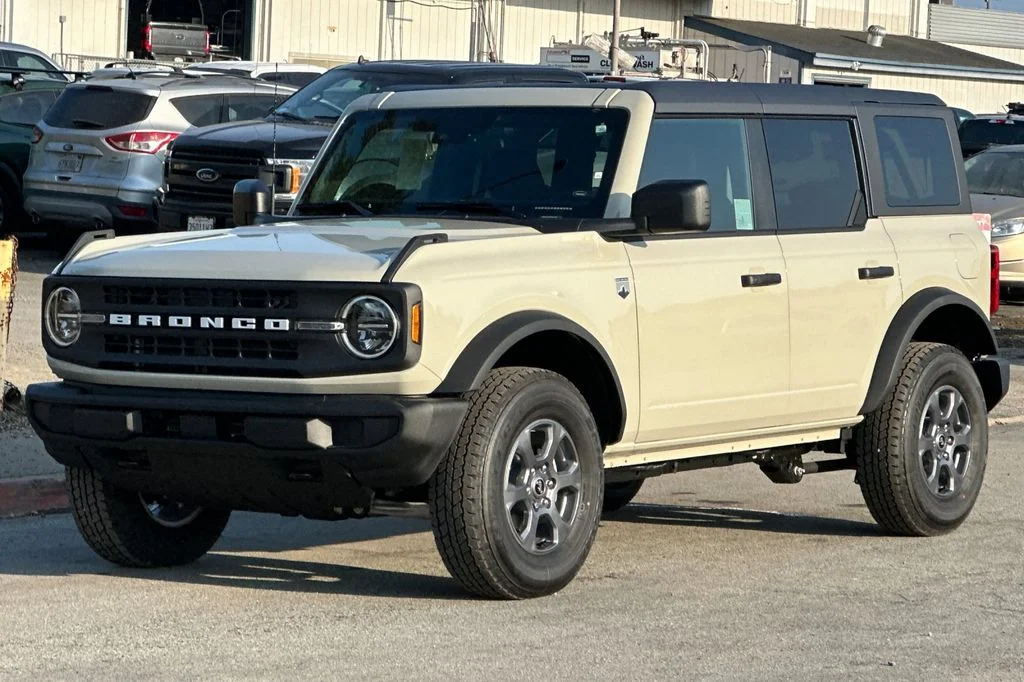 New 2025 Desert Sand Ford Big Bend® image 8