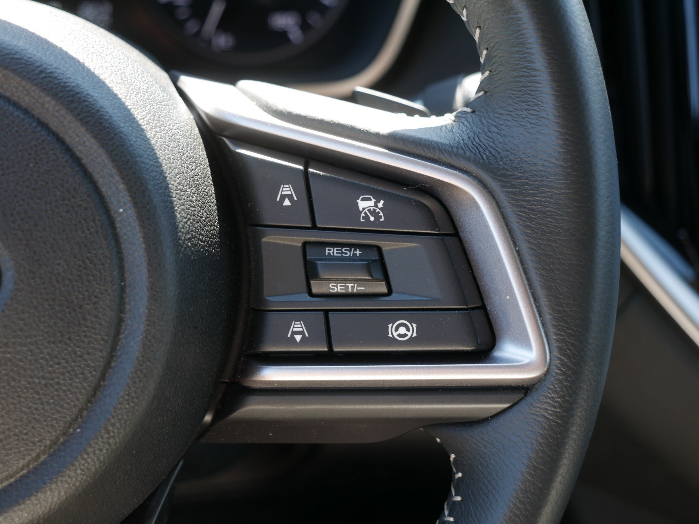 Certified Used 2025 Crystal Black Silica Subaru Premium image 30