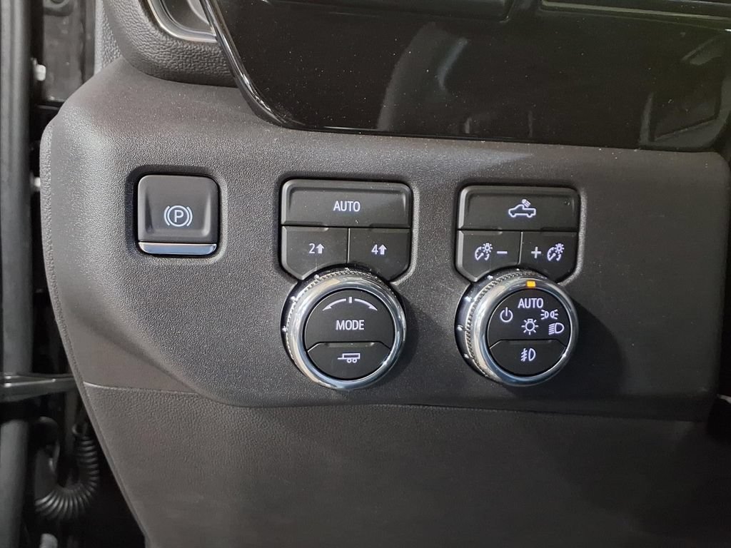 New 2026 Onyx Black GMC Elevation image 16