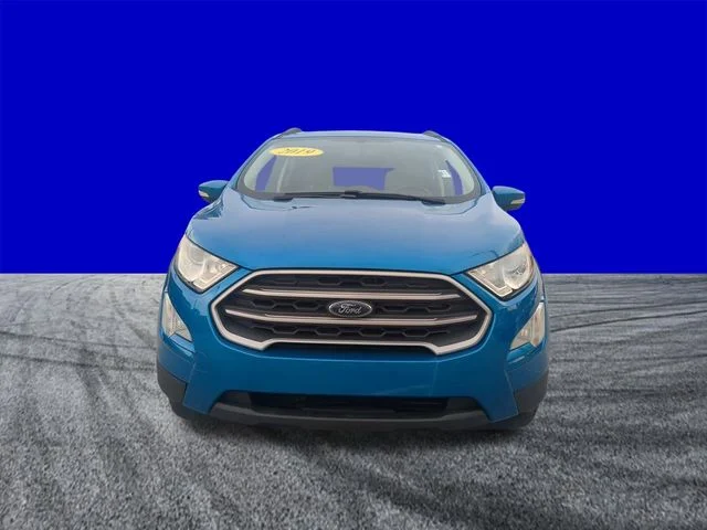 Used 2019 Blue Candy Ford SE image 9