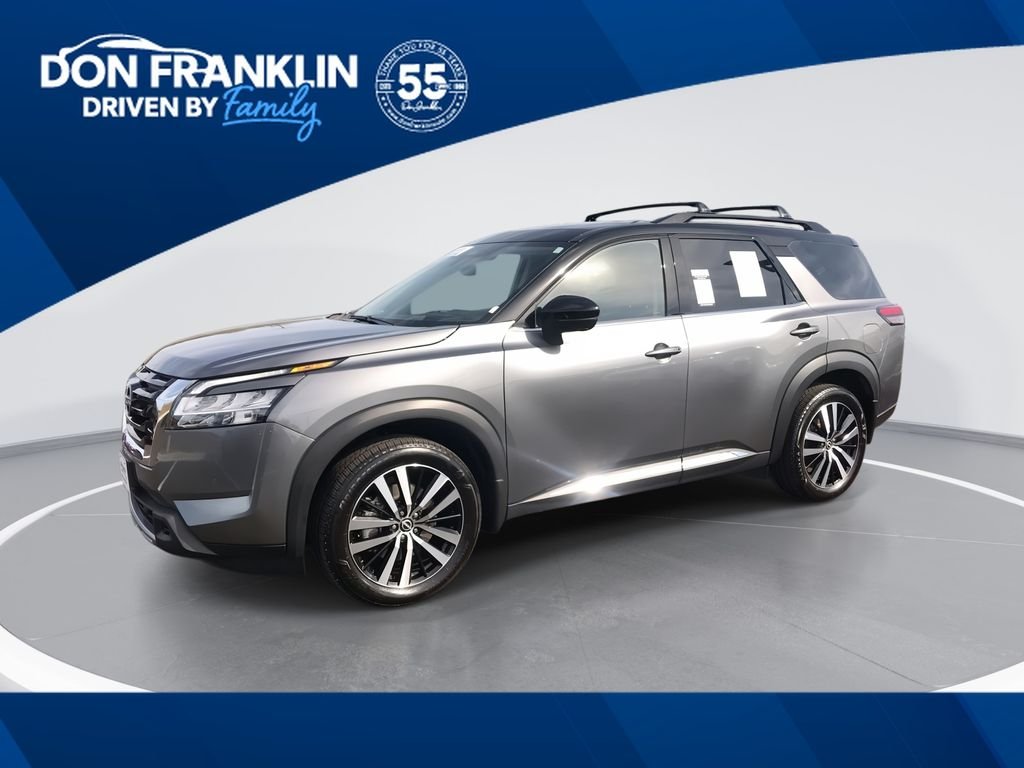 2024 Nissan Pathfinder Platinum 4WD's photo