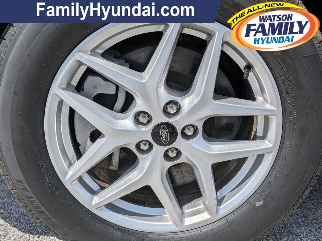 Used 2024 Gray Ford SEL image 9