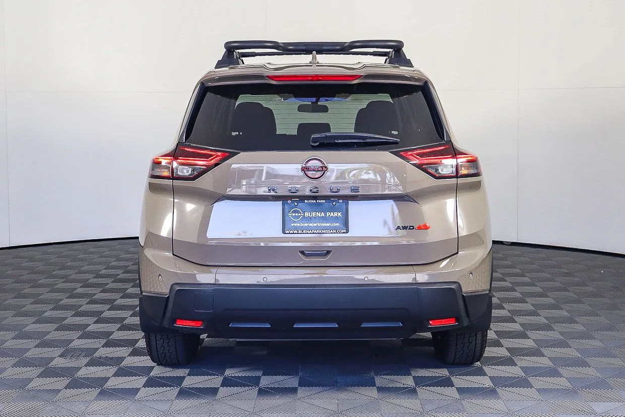 Certified Used 2025 Beige/tan Nissan Rock Creek image 5
