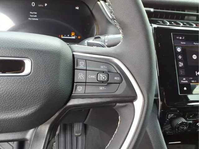Used 2025 Silver Jeep Laredo image 26