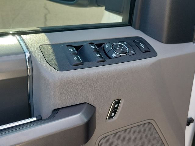 Certified Used 2019 Oxford White Ford XLT image 19