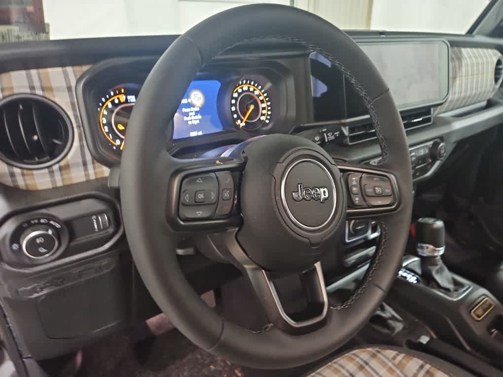 2026 Jeep Gladiator 85th Anniversary Edition - Photo 4