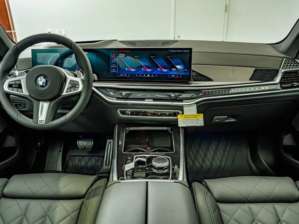 New 2026 Dravit Grey Metallic BMW xDrive40i image 31