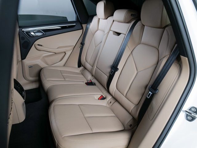 2025 Porsche Macan Base - Photo 13