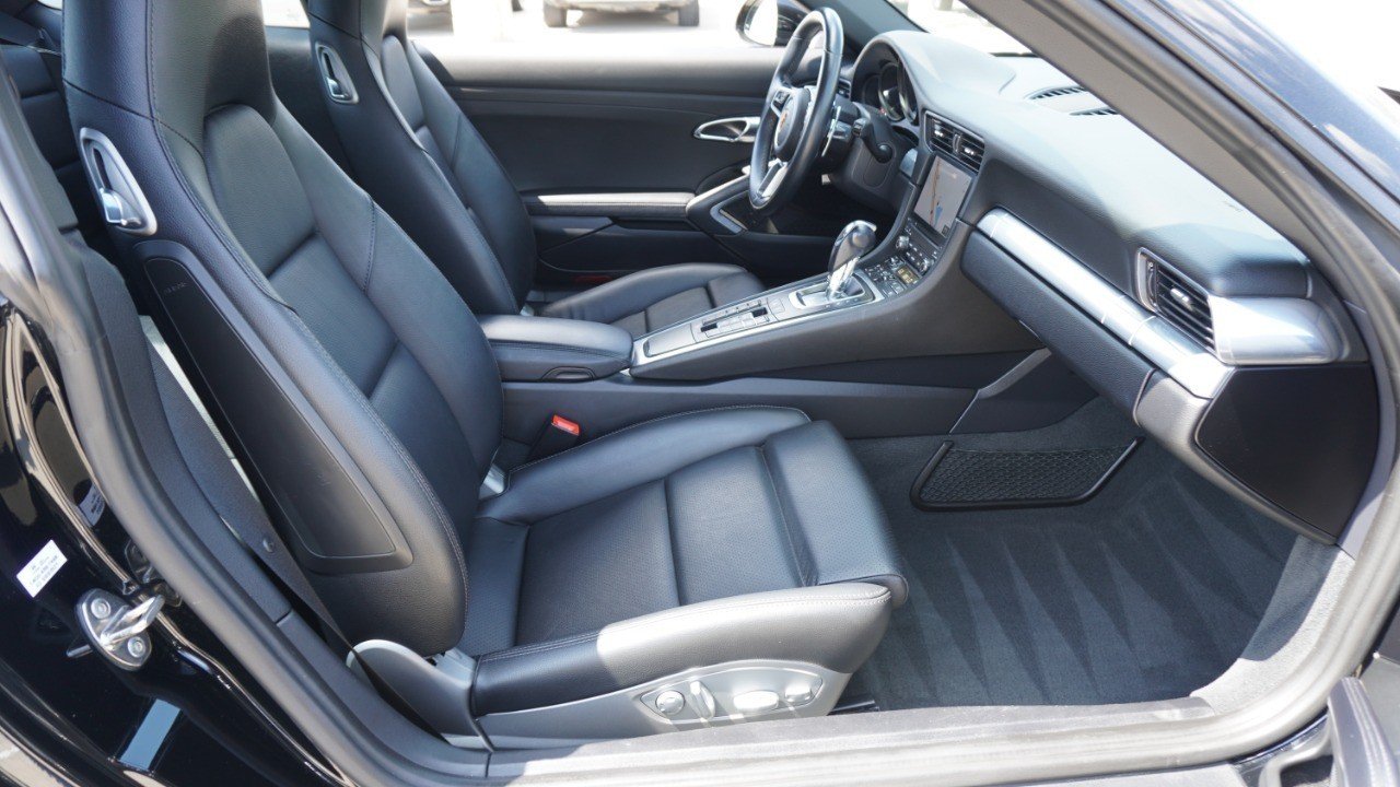 Used 2017 Black Porsche Carrera image 15