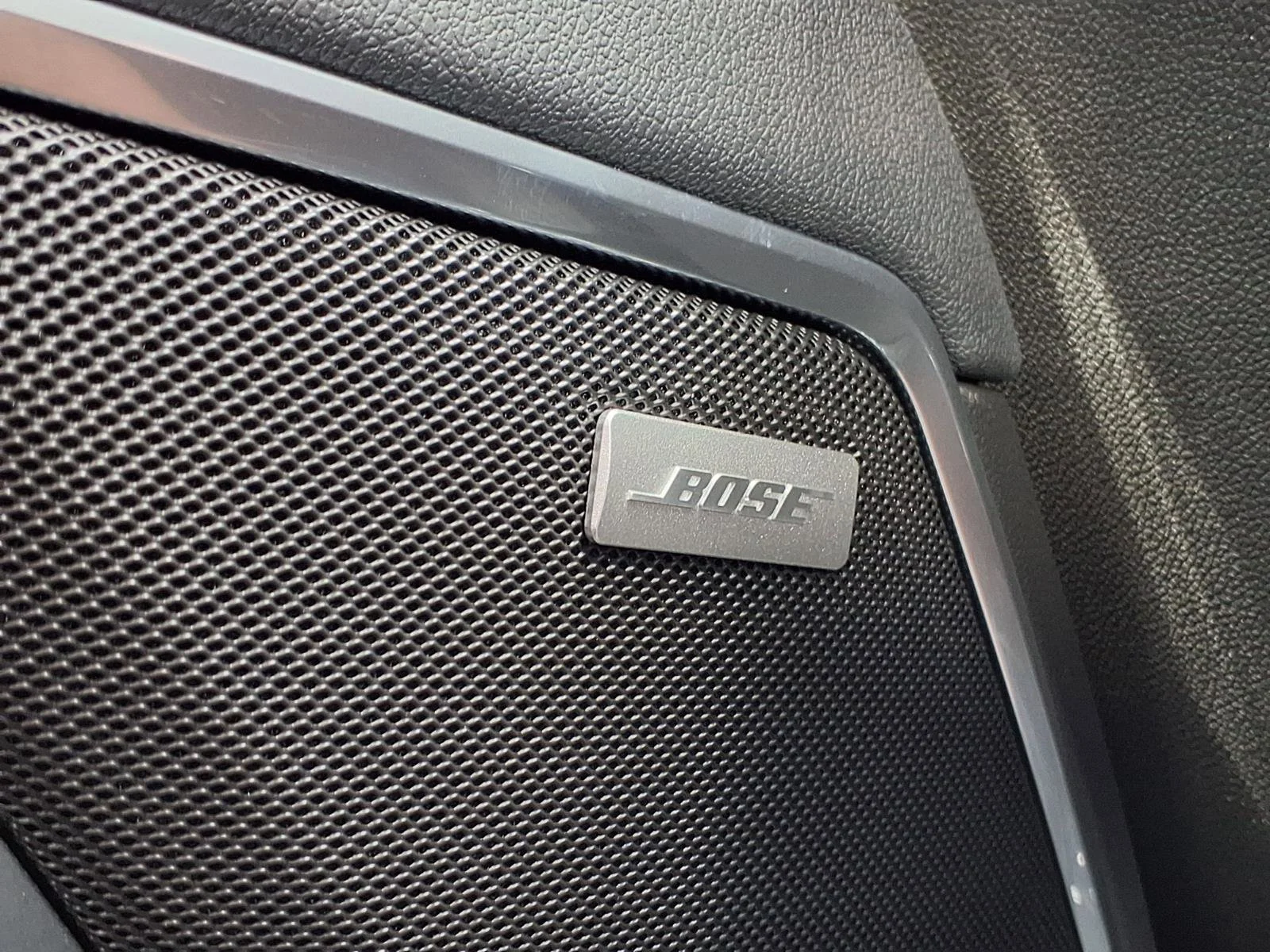 2026 GMC Sierra 1500 SLT - Photo 15