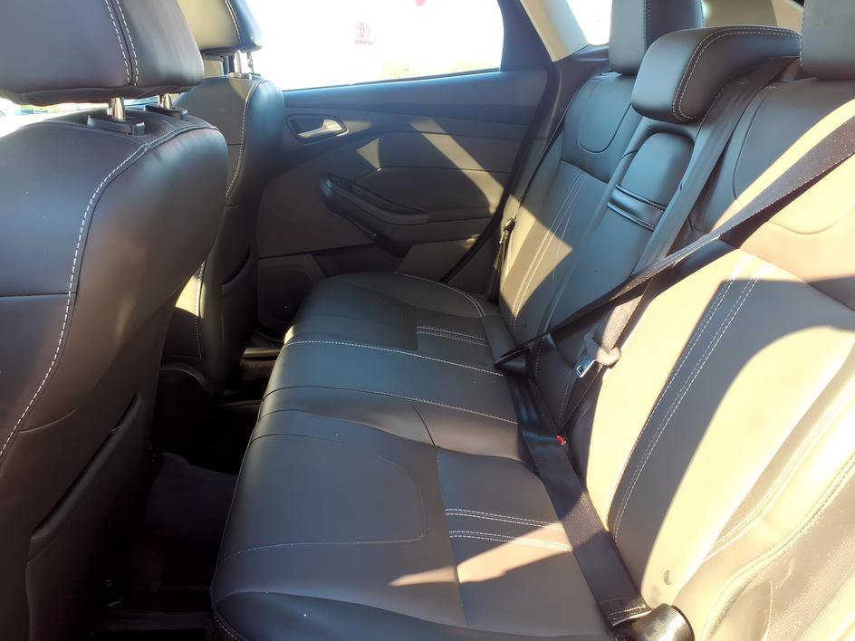 Used 2013 Ruby Red Metallic Tinted Clearcoat Ford Titanium image 10