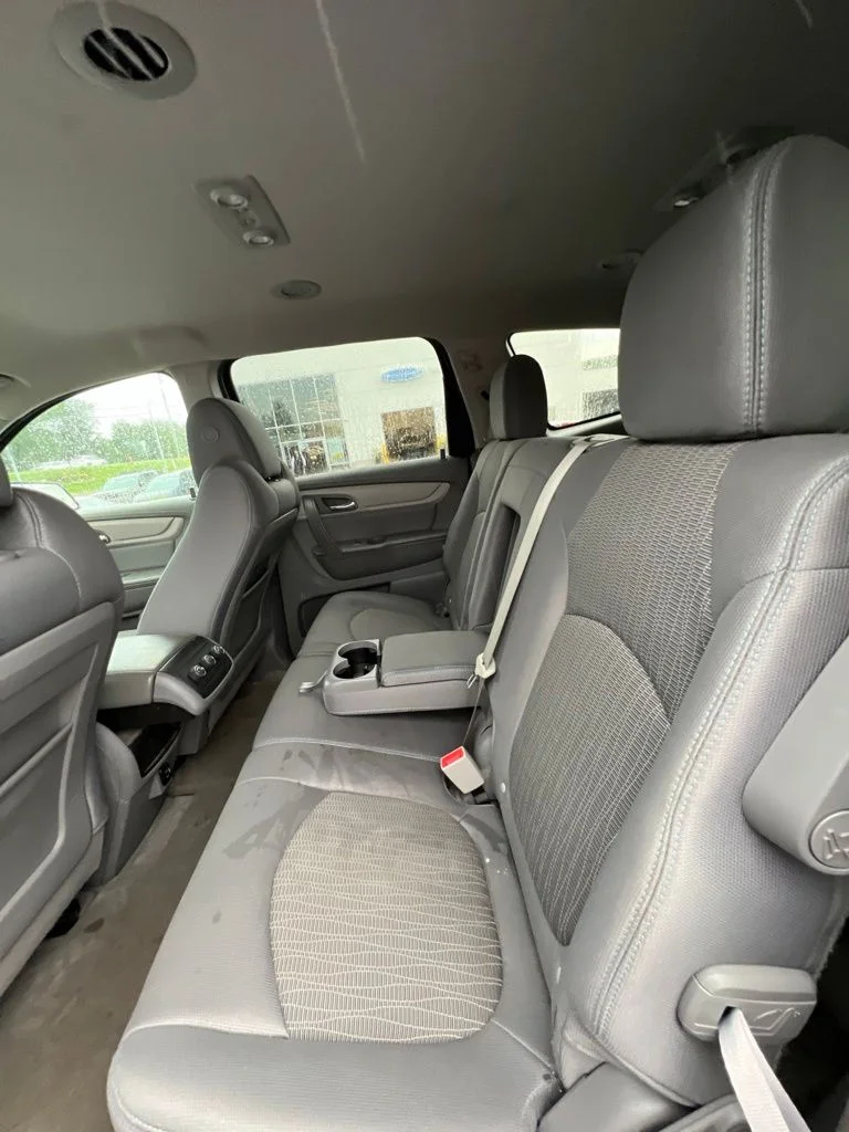 Used 2017 Silver Chevrolet LS image 4