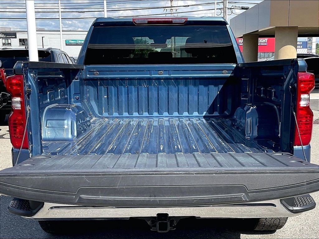 Used 2024 Blue Chevrolet LT image 31
