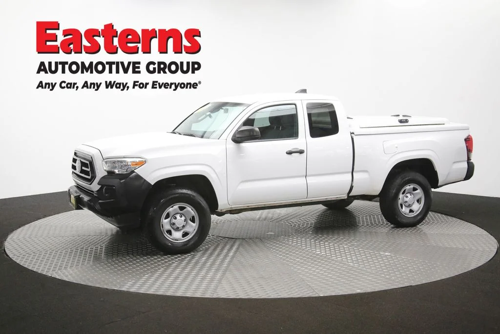 Used 2020 White Toyota SR image 57