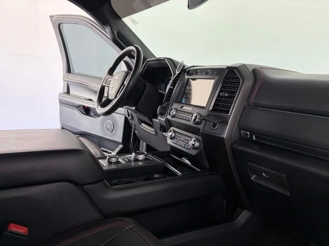 Used 2019 Gray Ford Limited image 30