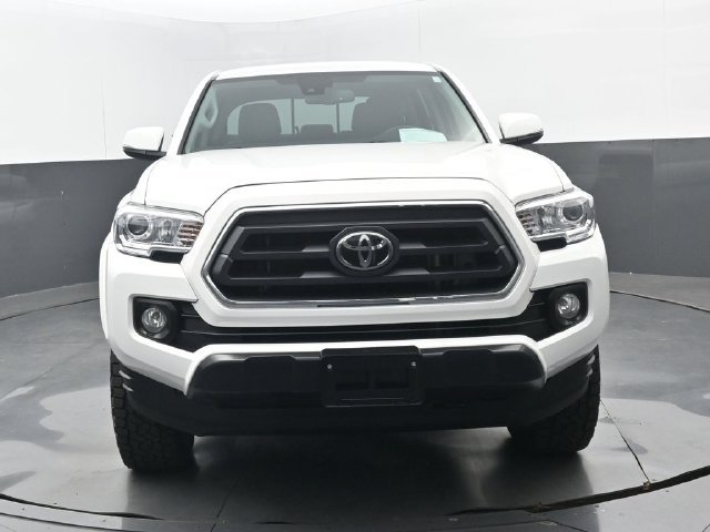 Used 2023 Ice Cap Toyota SR5 image 21