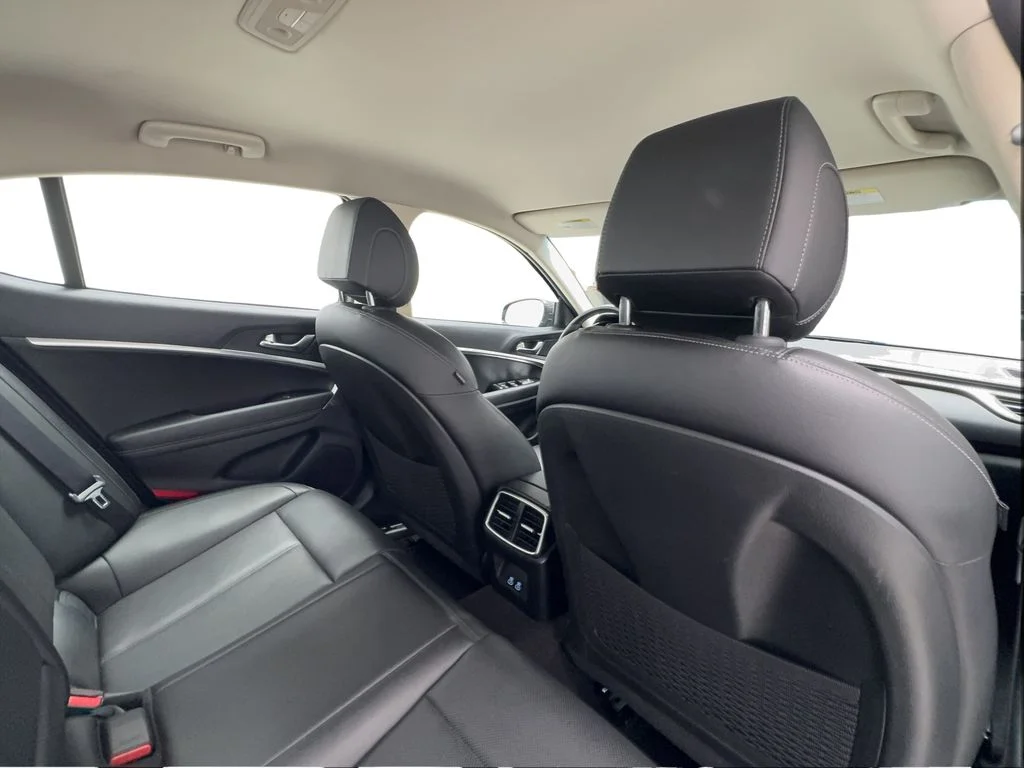 Used 2025 Gray Genesis 2.5T image 26