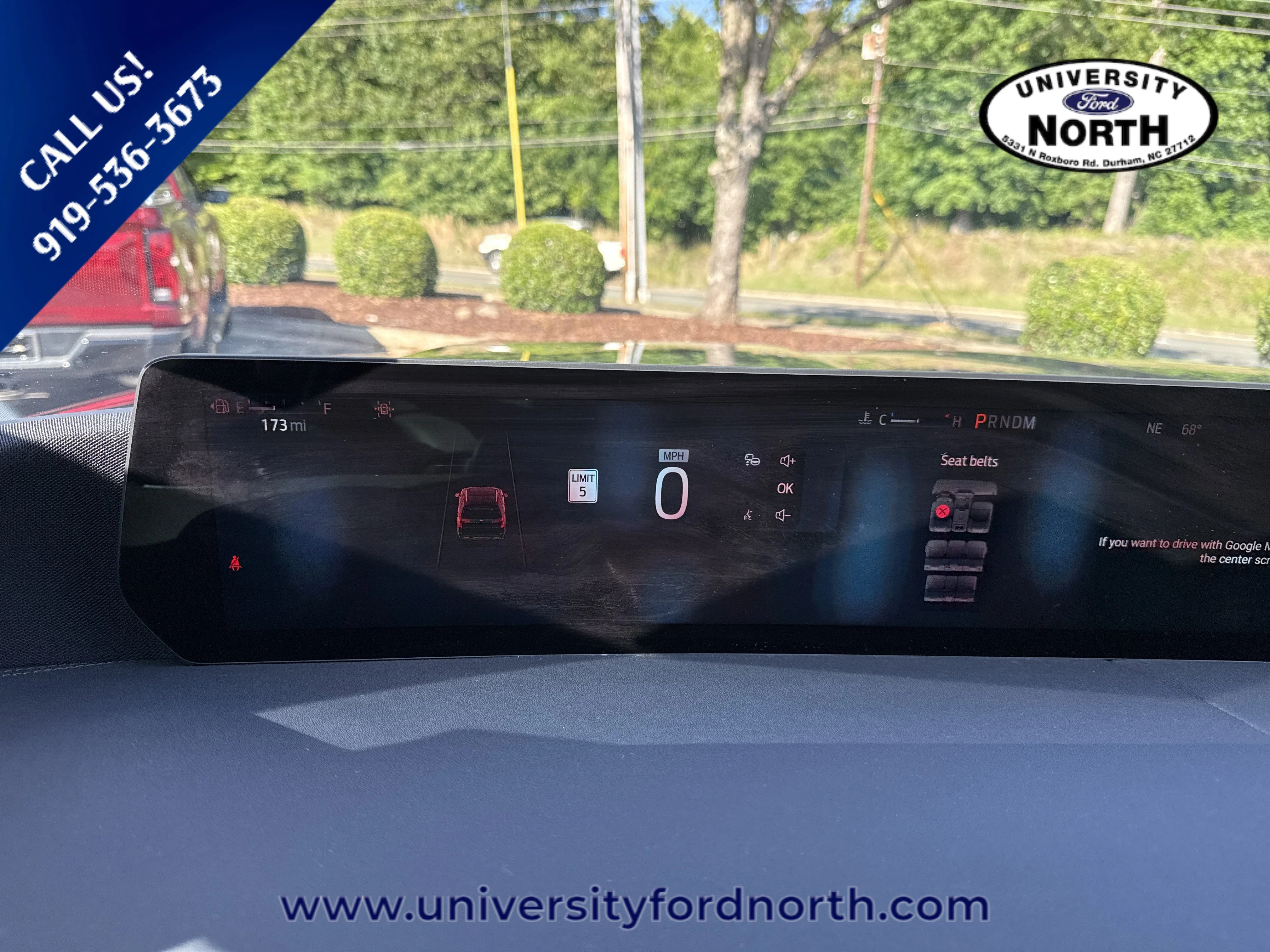 Used 2025 Agate Black Metallic Ford Platinum image 24