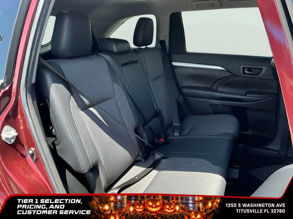 Used 2018 Red Toyota LE Plus image 17