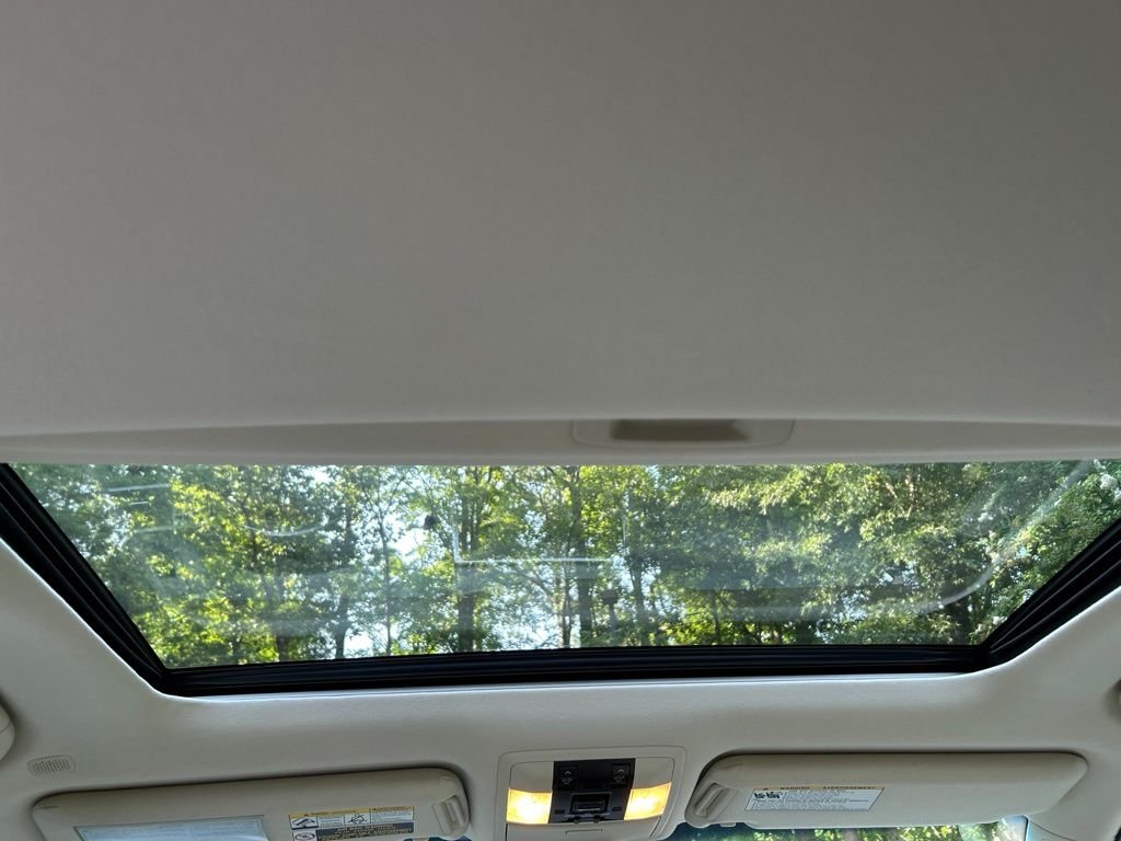 Used 2023 Black Lexus 460 image 32