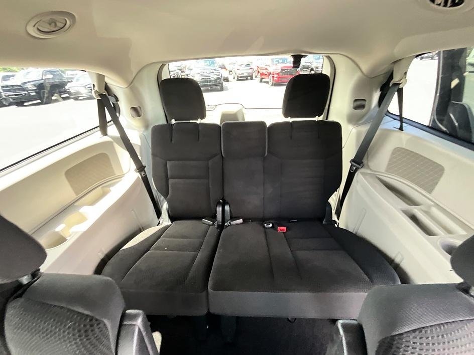 Used 2018 Black Dodge SE image 30