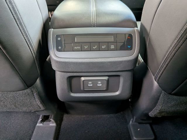 Used 2026 Green Nissan SL image 11