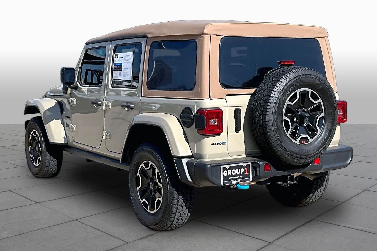 Used 2022 Limited Edition Gobi Clearcoat Jeep Unlimited Sahara image 13