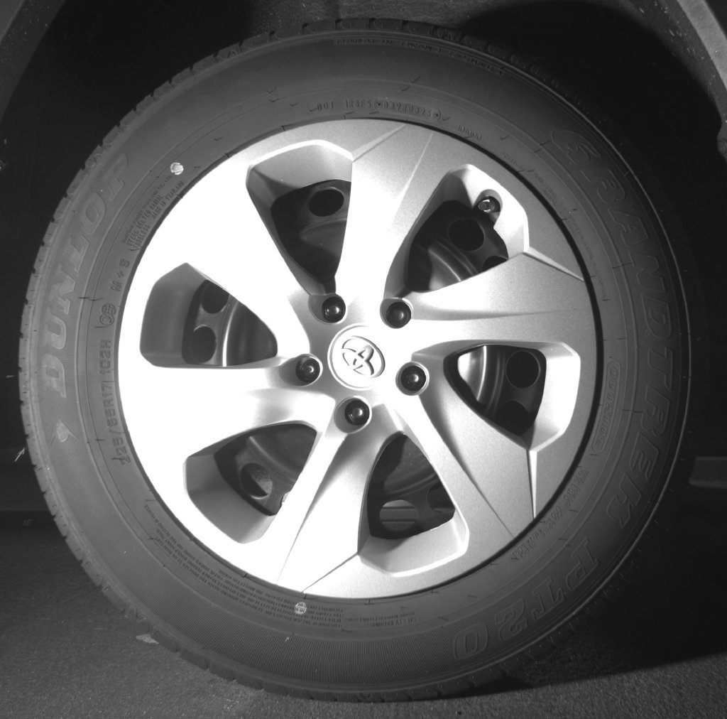 Used 2025 White Toyota LE image 15