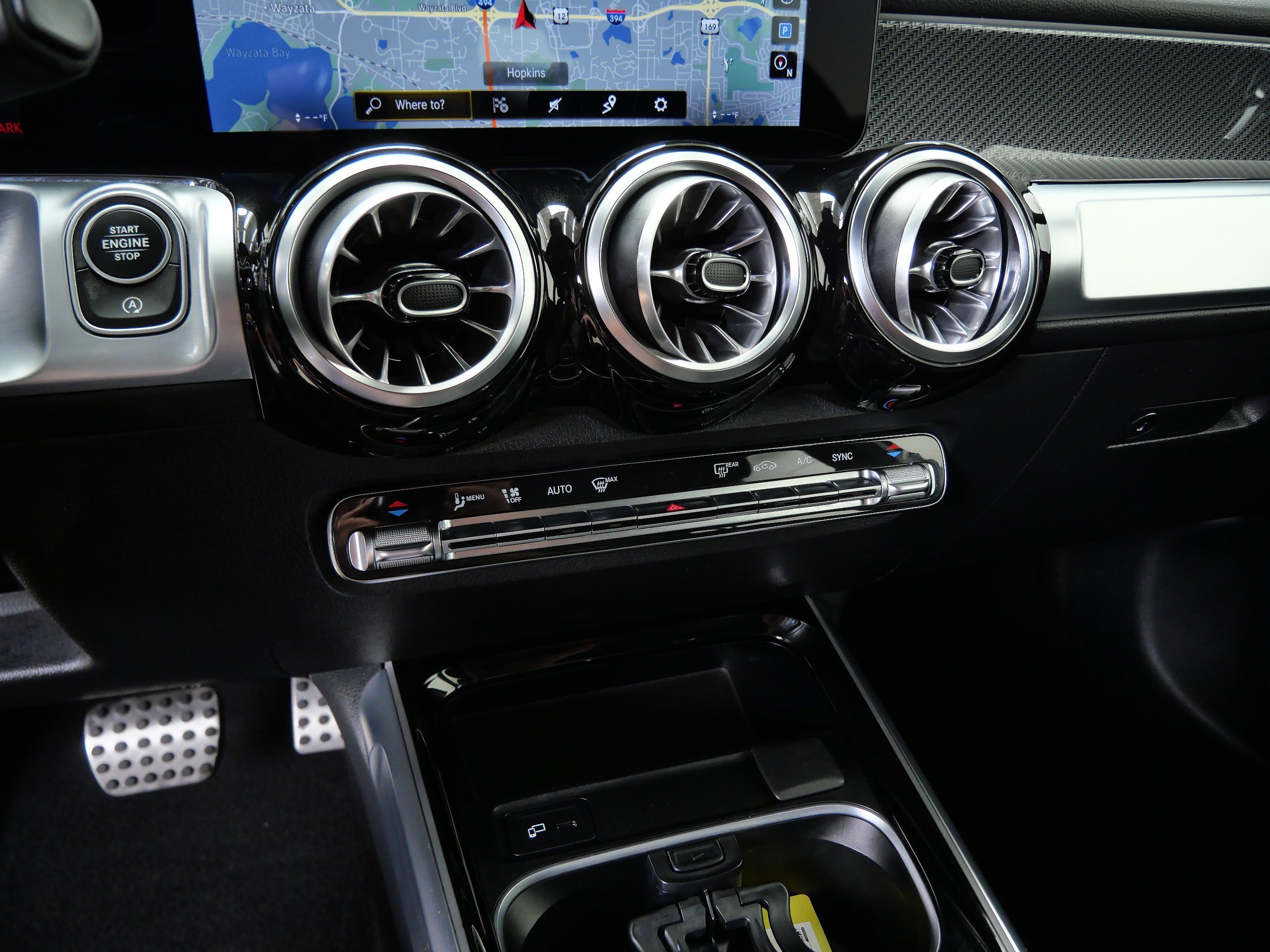 Used 2022 Polar White Mercedes-Benz AMG® GLB 35 image 22