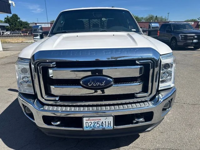 Used 2015 White Platinum Tri-Coat Metallic Ford Lariat image 4